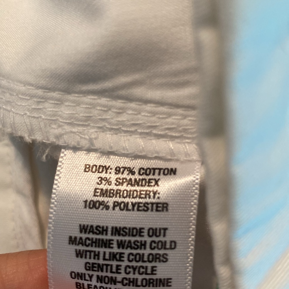 Crown & Ivy NWT 6 petite shorts - Picture 10 of 10